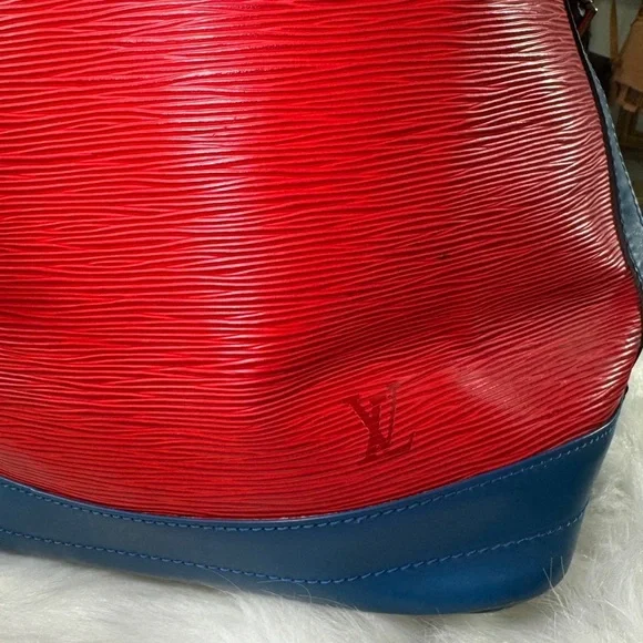 Louis Vuitton LV Shoulder Bag Noe Red Epi - Picture 15 of 15